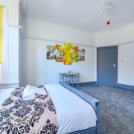 -Rf7H- For Your Relaxed & Cosy Free Parking Лийдс Екстериор снимка