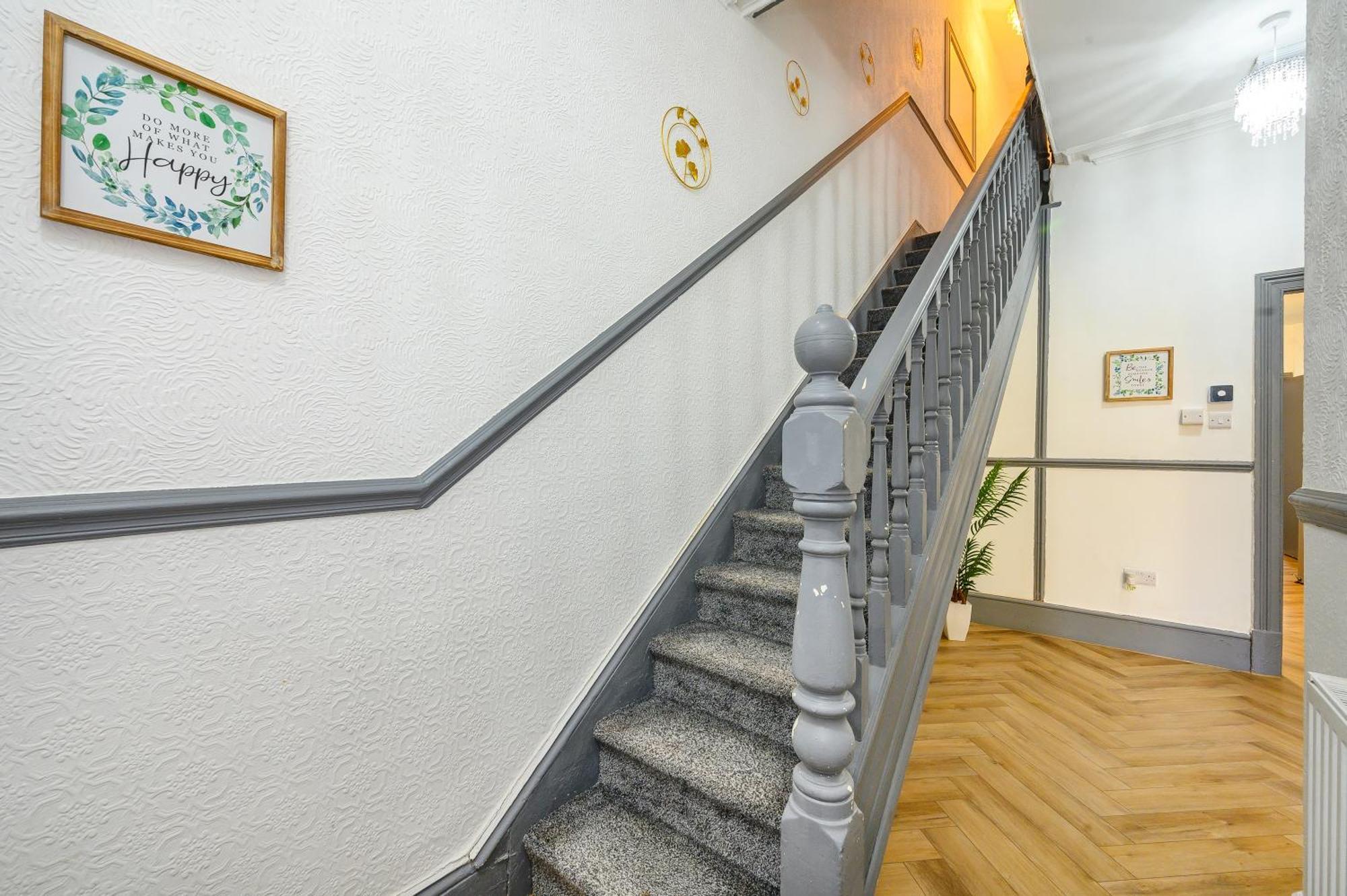 -Rf7H- For Your Relaxed & Cosy Free Parking Лийдс Екстериор снимка